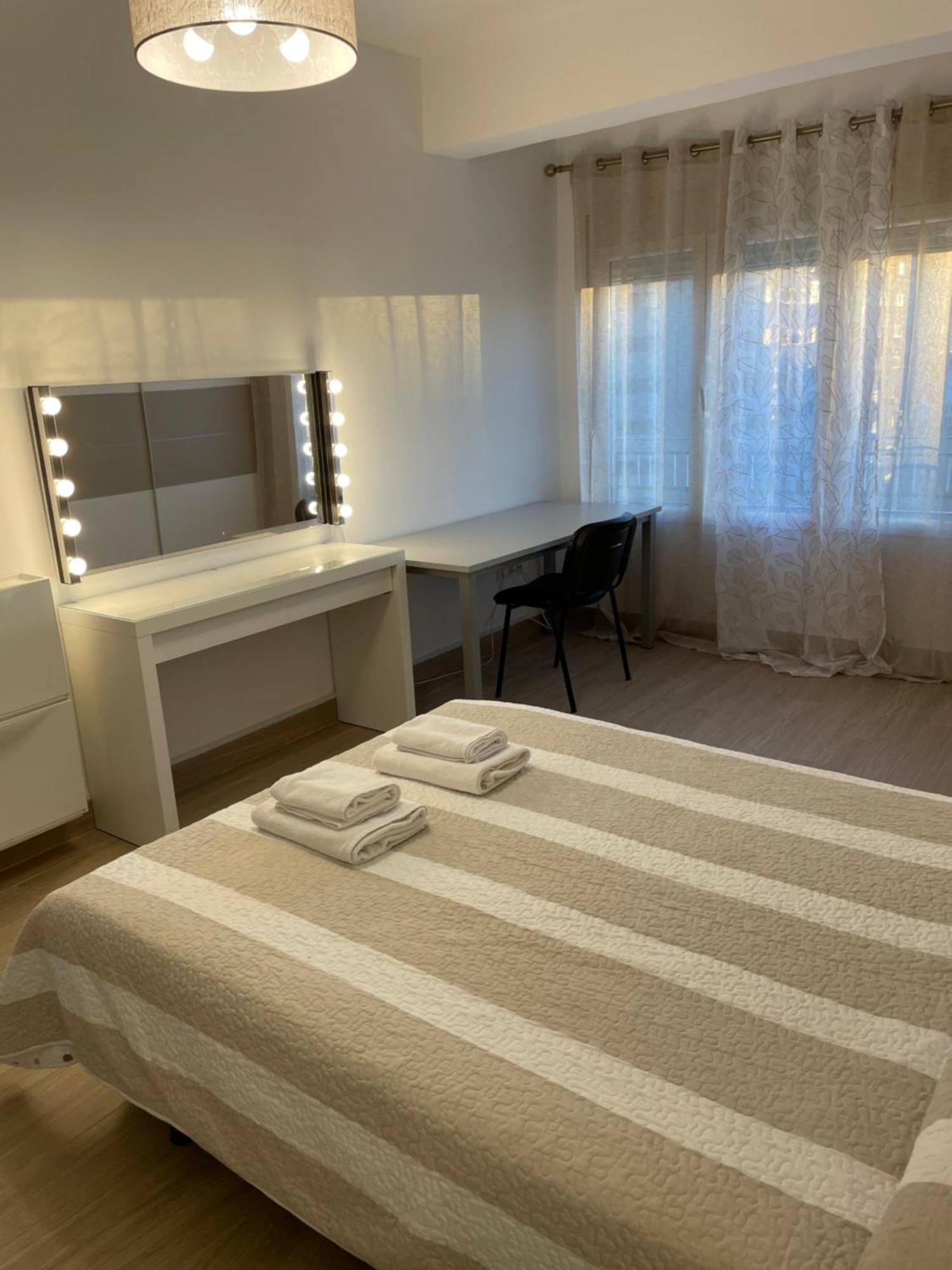 H&H Suite Espectacular Apartamento En El Centro De Granada Eksteriør bilde